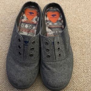 Rocketdog slip on shoes . Size 6 1/2 m